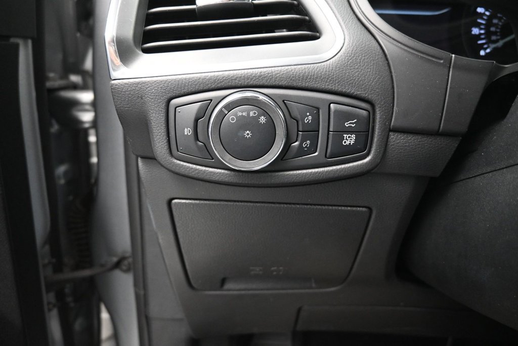 Used 2024 Ford Edge Titanium AWD/4WD image 17