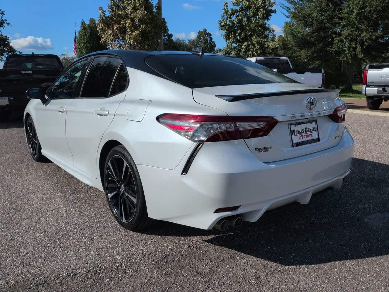 Used 2019 Toyota Camry XSE FWD image 4