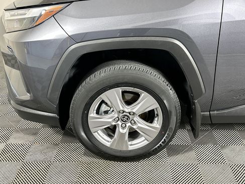 Used 2025 Toyota RAV4 XLE FWD image 11