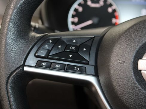 Used 2024 Nissan Altima 2.5 SV FWD image 34