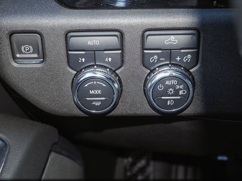 Certified 2023 GMC Sierra 1500 Elevation image 28