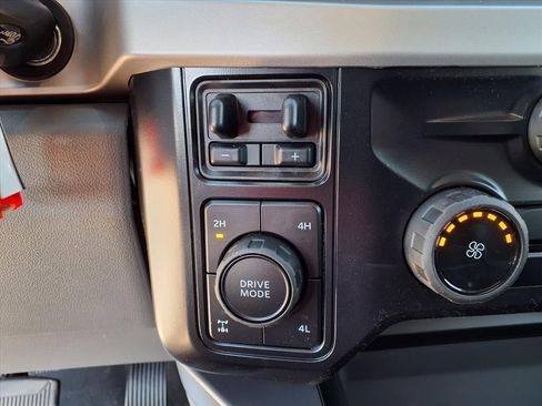 New 2026 Ford F350 XLT w/ FX4 Off-Road Package image 12