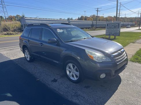 Used 2014 Subaru Outback 2.5i Premium image 3
