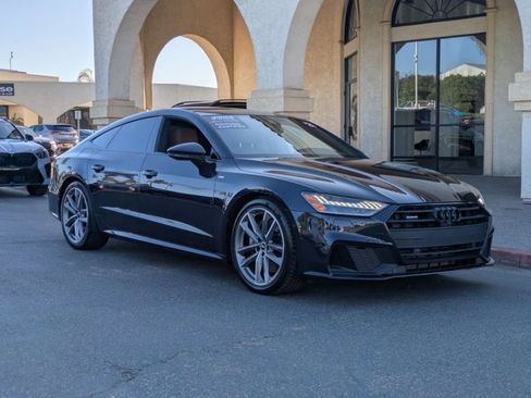 Used 2021 Audi A7 e Premium Plus w/ Black Optic Package image 3