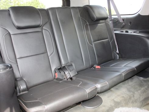 Used 2015 GMC Yukon XL Denali w/ Touring Package image 17