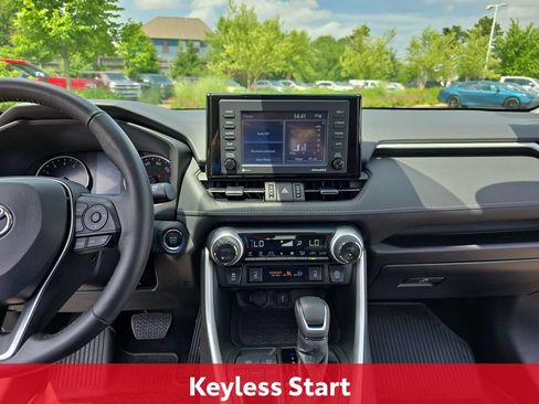 Certified 2022 Toyota RAV4 XLE Premium AWD/4WD image 25