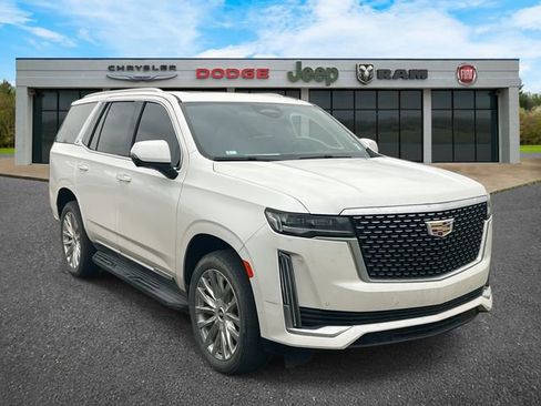 Used 2023 Cadillac Escalade Premium Luxury w/ Performance Package image 2