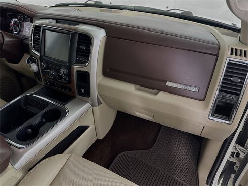 Used 2017 RAM 1500 Laramie w/ Convenience Group image 28