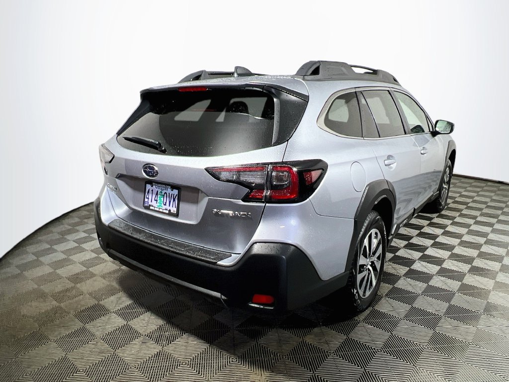 Certified 2025 Subaru Outback Premium w/ Popular Package #1A AWD/4WD image 7