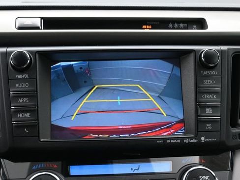 Used 2018 Toyota RAV4 Limited image 15