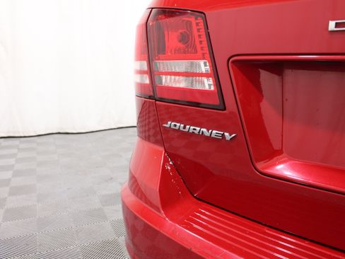 Used 2018 Dodge Journey SE FWD image 26