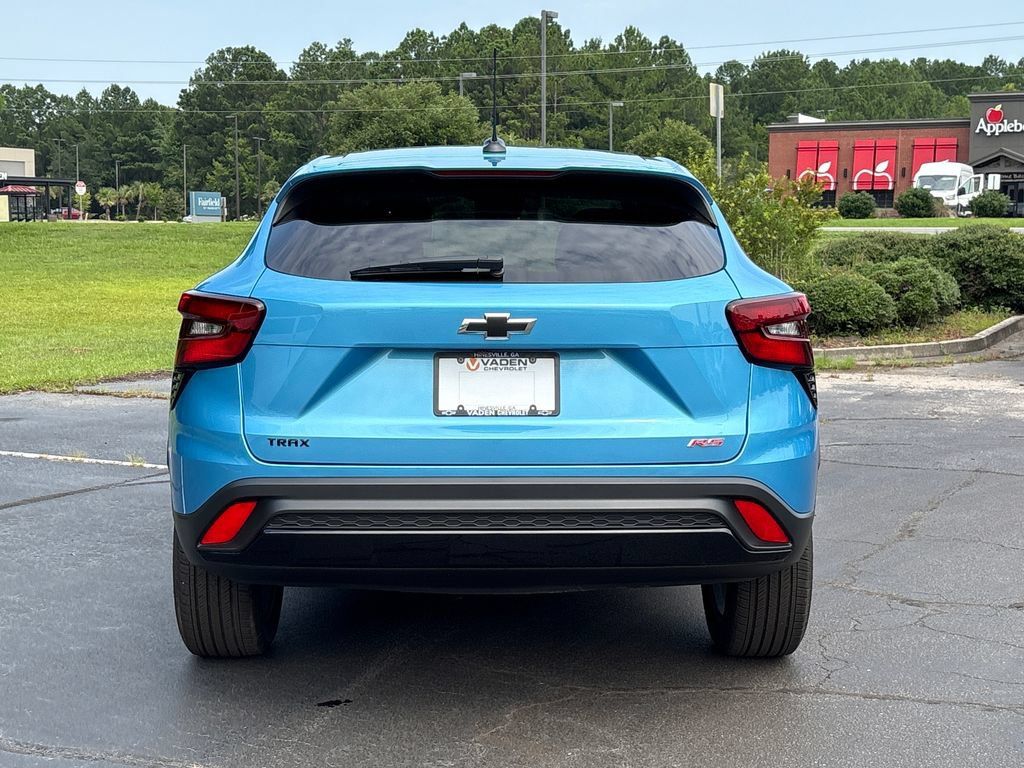 Used 2026 Chevrolet Trax RS FWD image 26