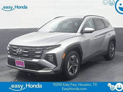 Used 2025 Hyundai Tucson SEL FWD image 1