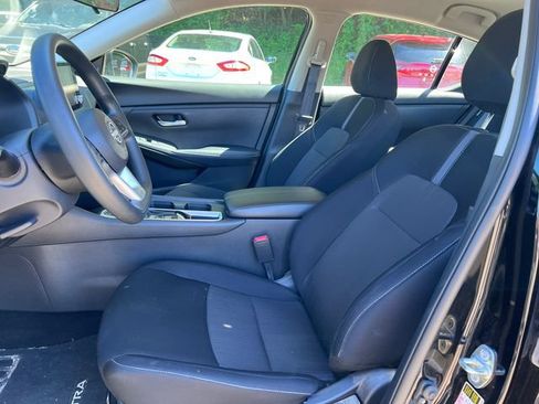 Used 2024 Nissan Sentra SV FWD image 2