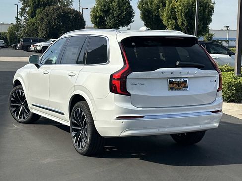 New 2026 Volvo XC90 B6 Plus w/ Protection Package Premier image 5