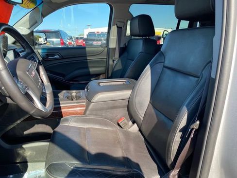 Used 2016 GMC Yukon XL SLT AWD/4WD image 15