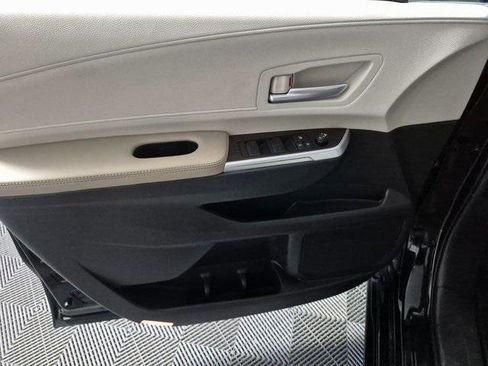 Certified 2023 Toyota Sienna XLE image 13