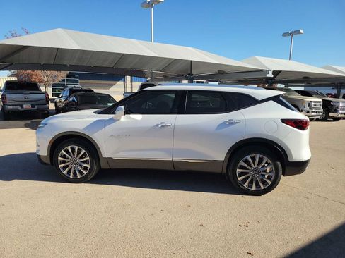 Used 2024 Chevrolet Blazer Premier w/ Enhanced Convenience Package image 3