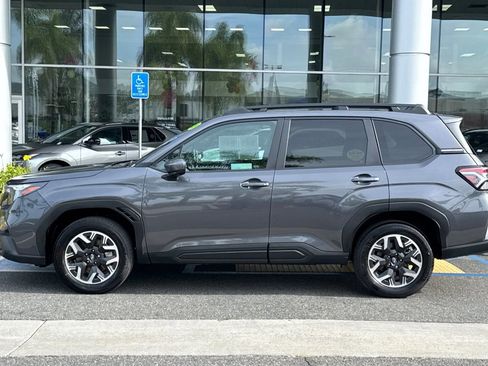 Used 2026 Subaru Forester Premium image 9