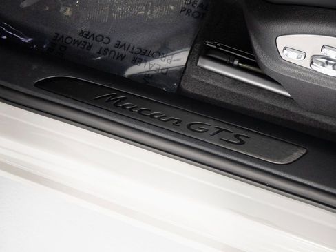 New 2026 Porsche Macan GTS image 23