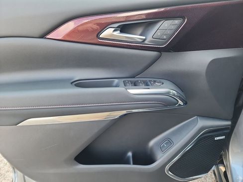 New 2026 Chevrolet Traverse RS w/ LPO, Floor Liner Package image 11