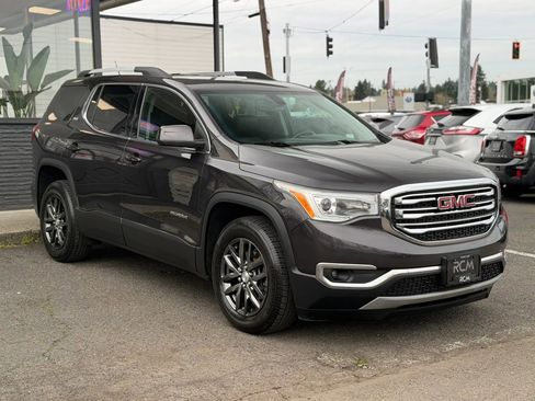 Used 2017 GMC Acadia SLT image 3