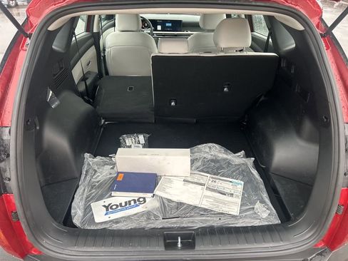 Used 2025 Hyundai Tucson SE image 27