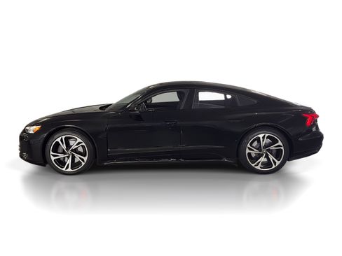 Used 2023 Audi e-tron GT Prestige w/ Prestige Package image 2