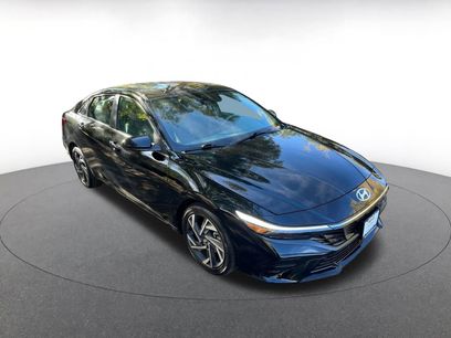 Used 2025 Hyundai Elantra SEL