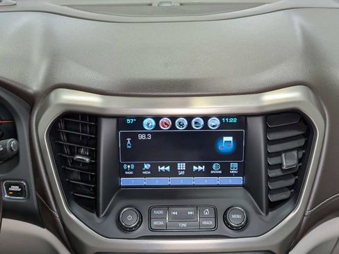 Used 2018 GMC Acadia Denali w/ Technology Package AWD/4WD image 19