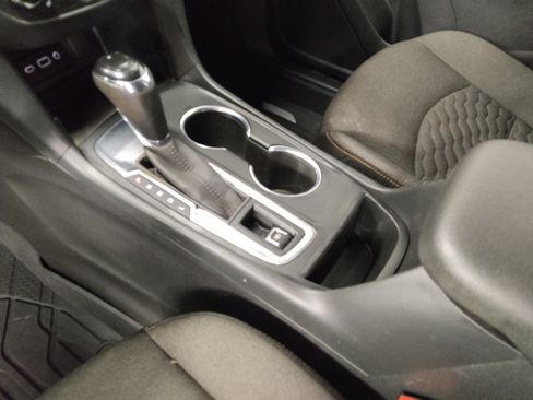 Used 2021 Chevrolet Equinox LT FWD image 26