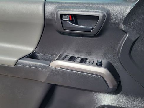 Used 2023 Toyota Tacoma SR5 w/ Technology Package image 13