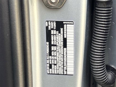 Used 2025 Porsche Cayenne S image 8