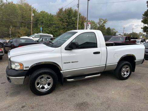 Used 2003 Dodge Ram 1500 Truck ST image 3