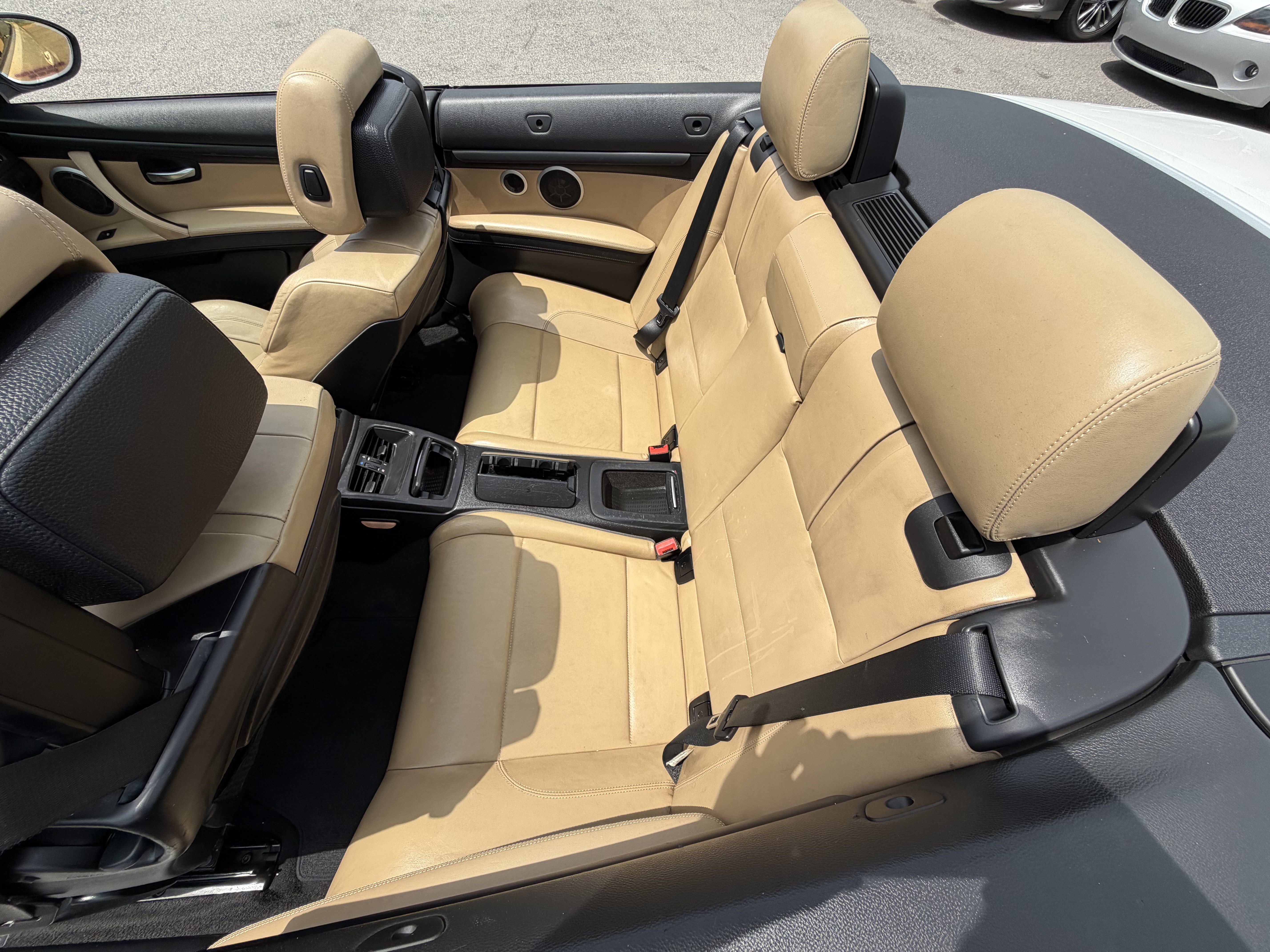 Used 2011 BMW M3 Convertible RWD image 31