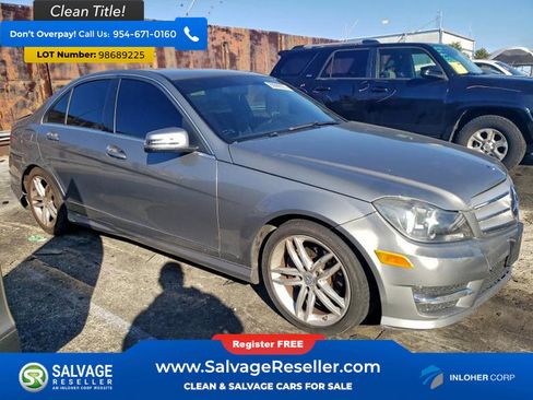 Used 2013 Mercedes-Benz C 250 Sedan image 5