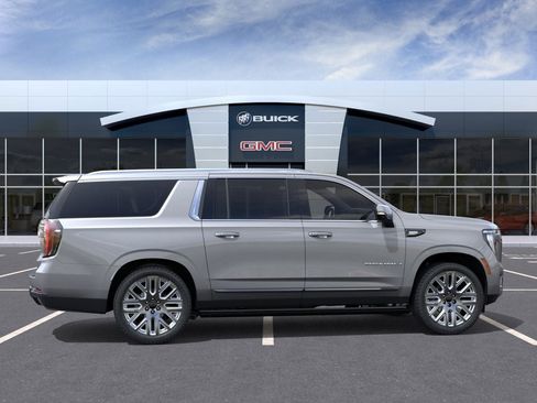 New 2026 GMC Yukon XL Denali Ultimate image 5