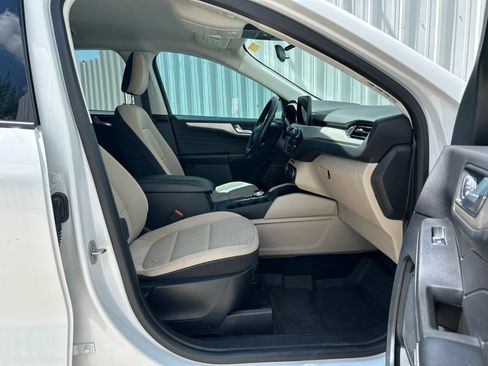 Used 2021 Ford Escape SE w/ Cold Weather Package AWD/4WD image 13