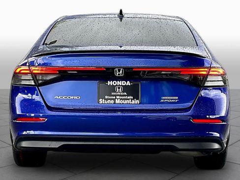 Used 2025 Honda Accord Sport image 9