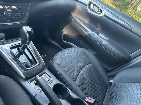 Used 2018 Nissan Sentra SR w/ SR Midnight Edition Package FWD image 29