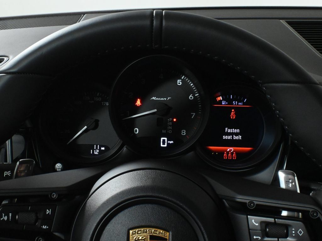 Used 2026 Porsche Macan AWD/4WD image 20