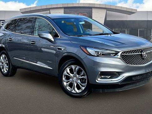 Used 2019 Buick Enclave Avenir w/ Avenir Technology Package image 11