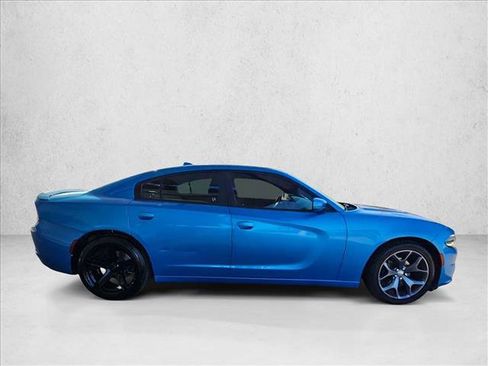 Used 2016 Dodge Charger SXT w/ Rallye Group image 4