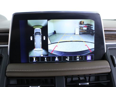 Used 2023 Chevrolet Tahoe High Country w/ Premium Package 2 image 30