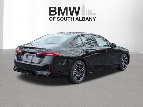 New 2026 BMW 530i xDrive w/ M Sport Package image 4