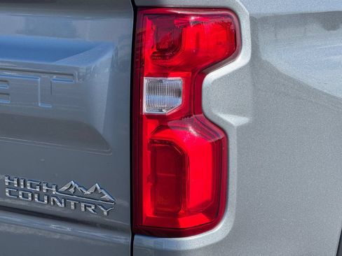 Used 2023 Chevrolet Silverado 1500 High Country w/ High Country Premium Package AWD/4WD image 50