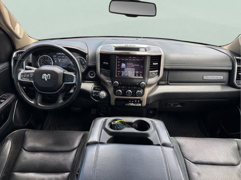 Used 2019 RAM 1500 Laramie AWD/4WD image 29