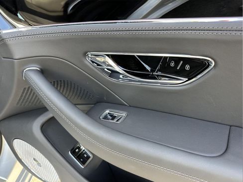 New 2026 Bentley Flying Spur Plug-In Hybrid AWD/4WD image 27