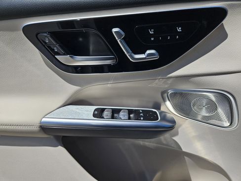 Certified 2026 Mercedes-Benz GLC 300 image 12