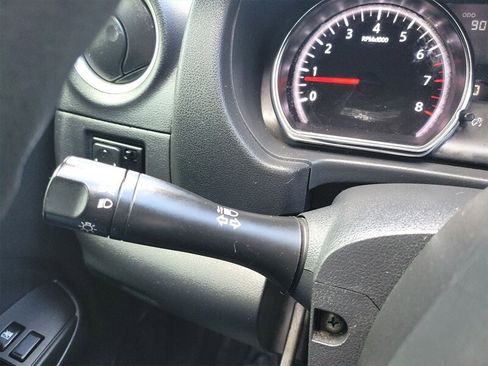 Used 2019 Nissan Versa SV image 17